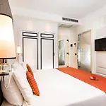 Ikonik Parlament 4*