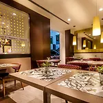 Hotel Ikonik Parlament 4*