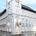 Hotel Ikonik Parlament 4*