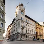 Ikonik Parlament Budapest