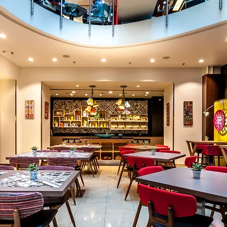 Ikonik Parlament 布达佩斯