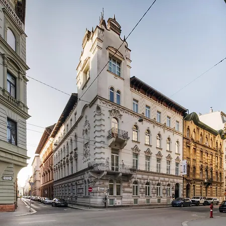 Ikonik Parlament Budapest