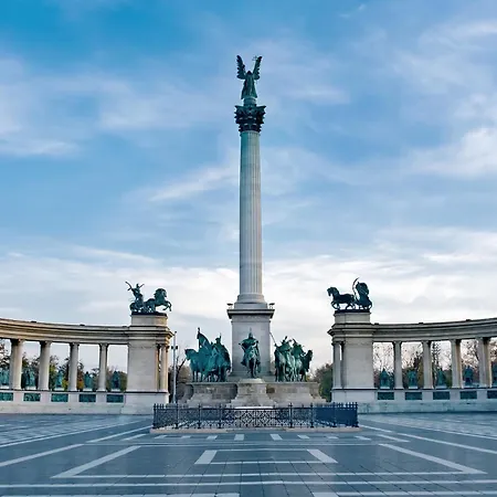 Ikonik Parlament