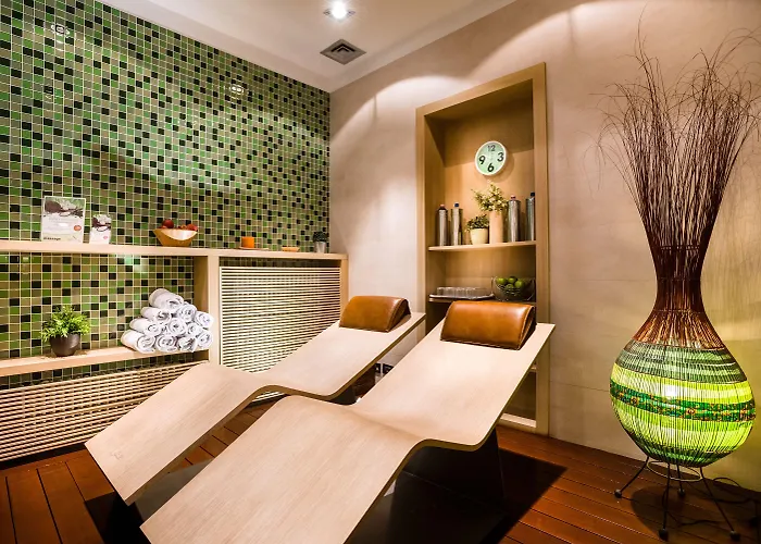 Hotel Ikonik Parlament