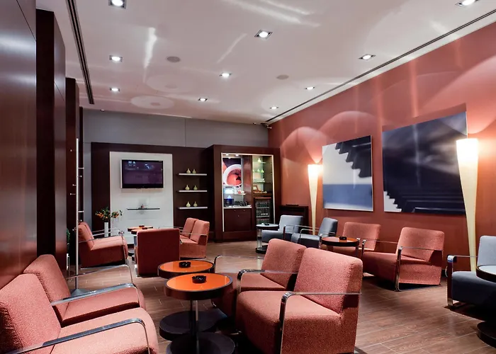 Hotel Ikonik Parlament