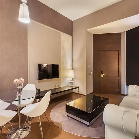 Ikonik Parlament Budapest