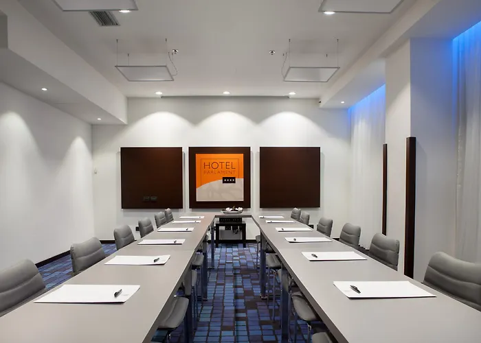 Ikonik Parlament Hotel Budapest