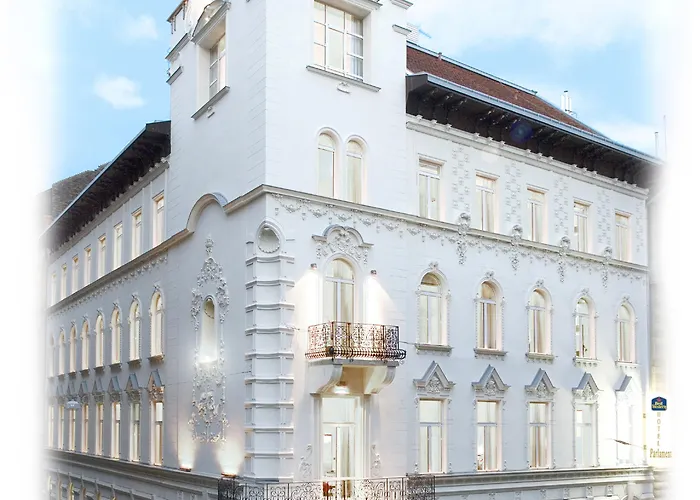 Ikonik Parlament Budapest