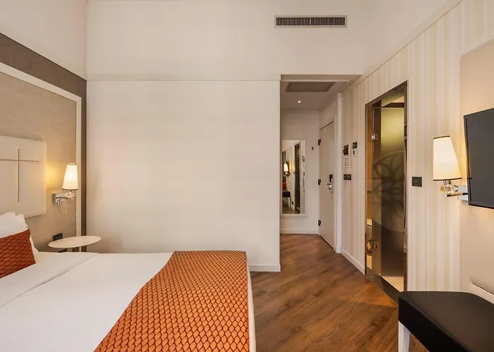 Ikonik Parlament Hotel Budapest