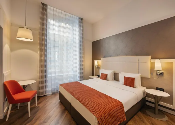 Ikonik Parlament 4* Budapest