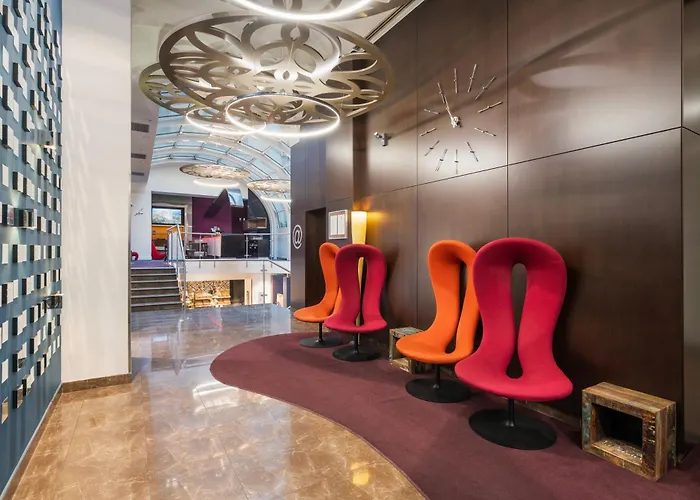 Ikonik Parlament 4* Budapest