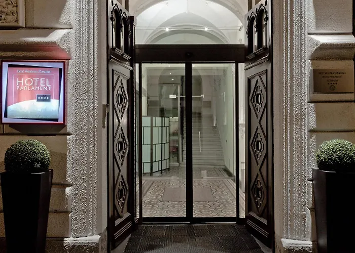 Hotel Ikonik Parlament 4*