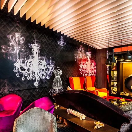 Ikonik Parlament Hotel Budapest