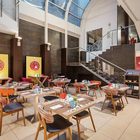 Ikonik Parlament Hotel