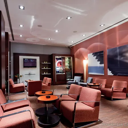 Hotel Ikonik Parlament